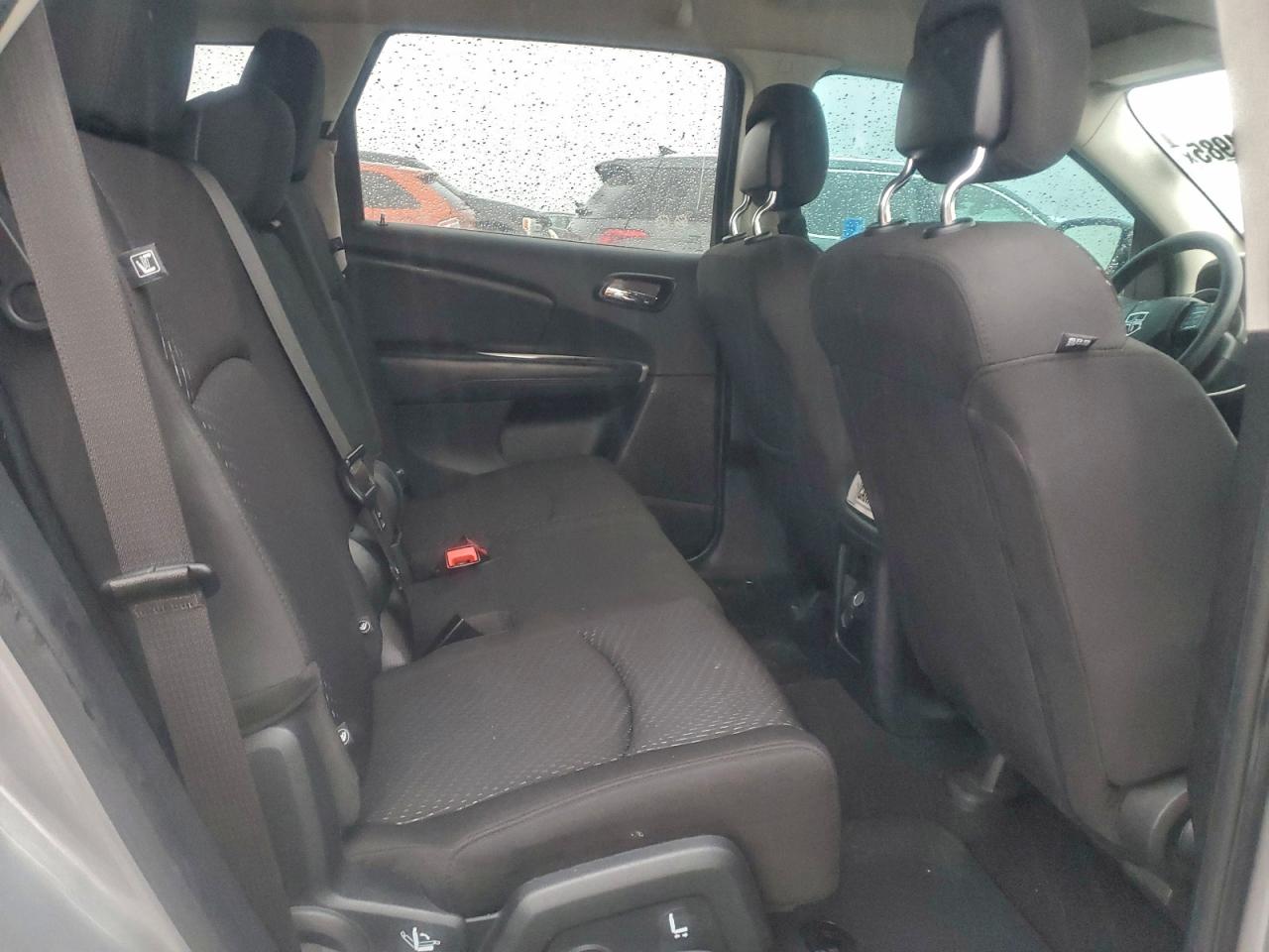 2017 DODGE JOURNEY SE photo 31
