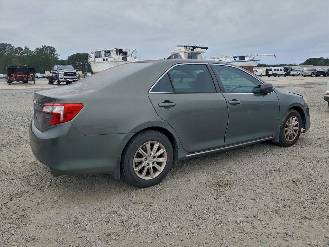 2012 TOYOTA CAMRY BASE photo 3