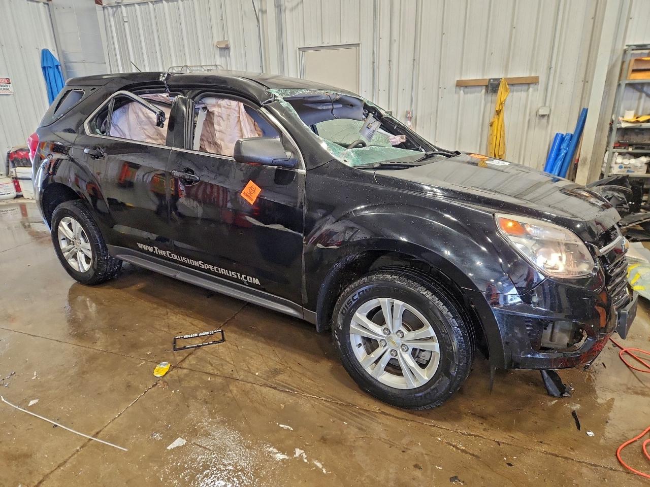 2017 CHEVROLET EQUINOX LS photo 4