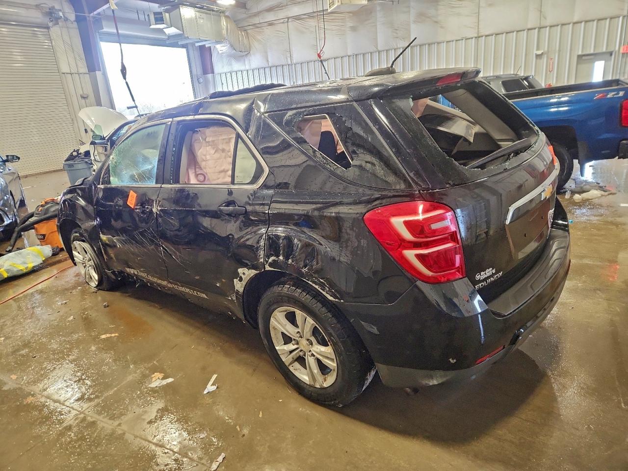 2017 CHEVROLET EQUINOX LS photo 2