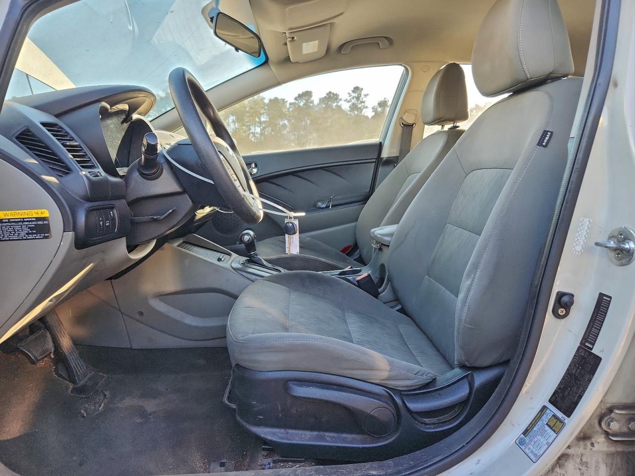 2015 KIA FORTE LX photo 7