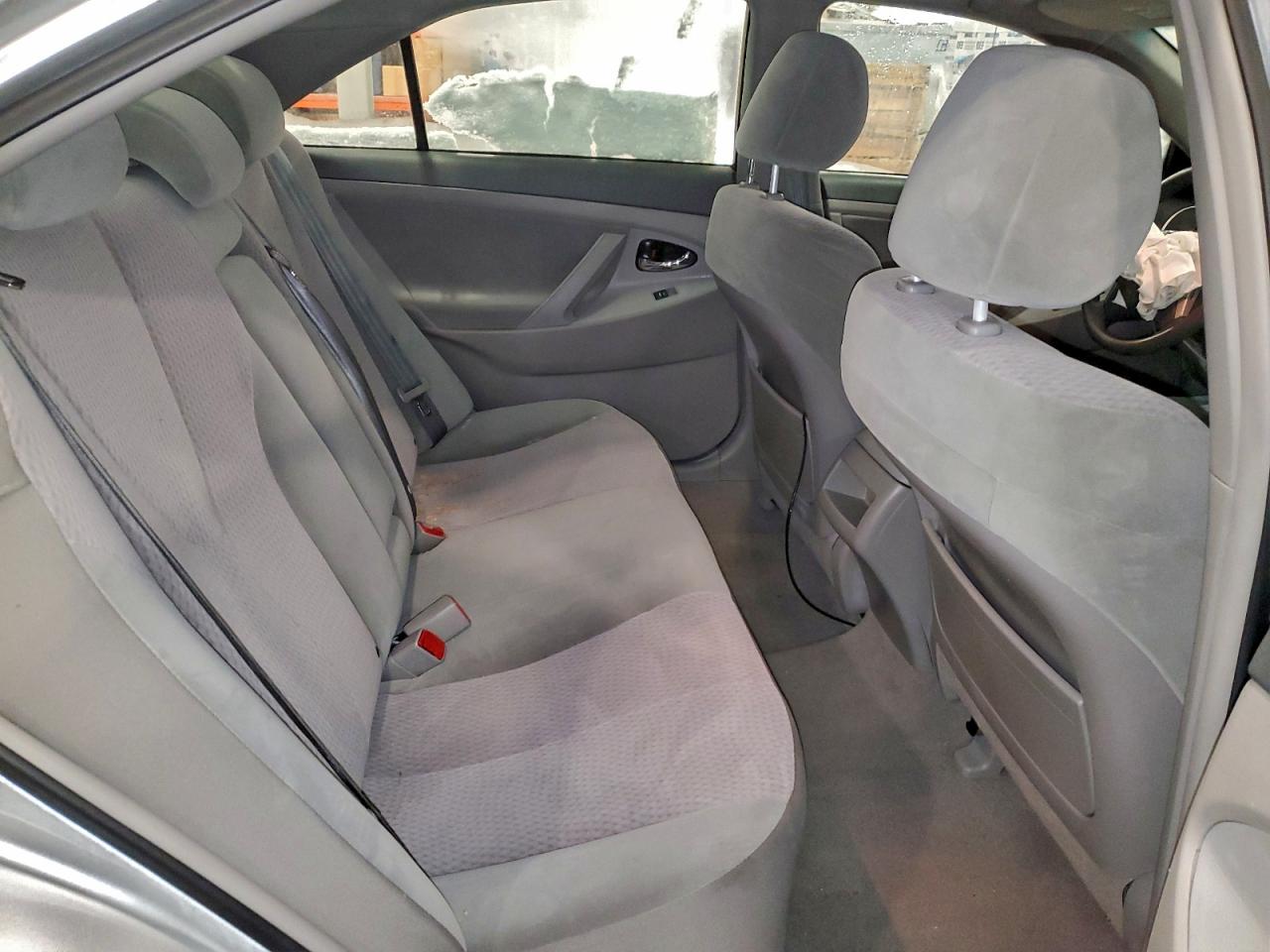 2011 TOYOTA CAMRY BASE photo 10