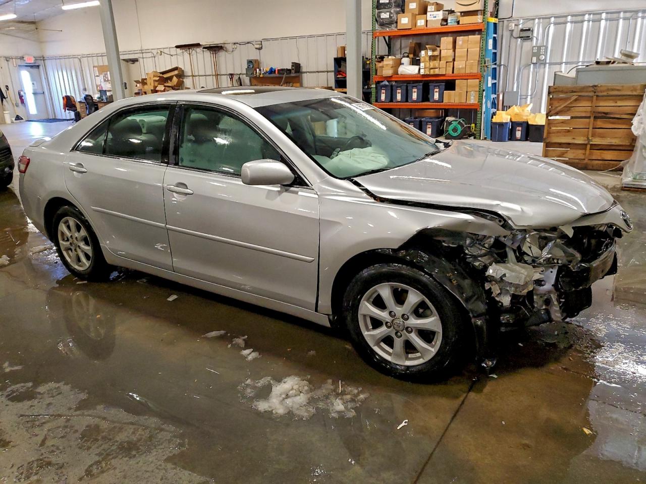 2011 TOYOTA CAMRY BASE photo 4