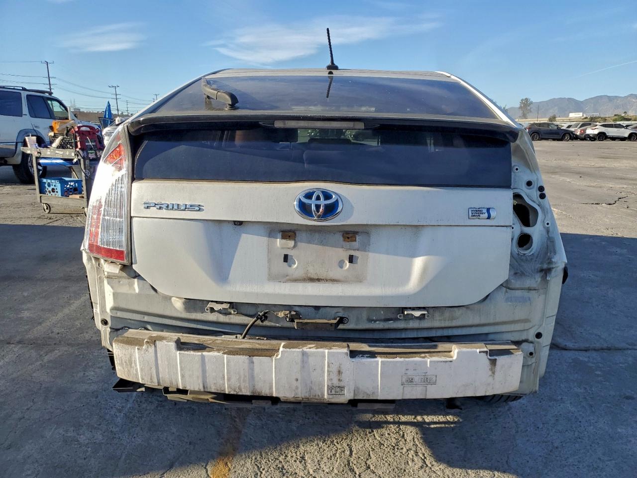 2014 TOYOTA PRIUS photo 6