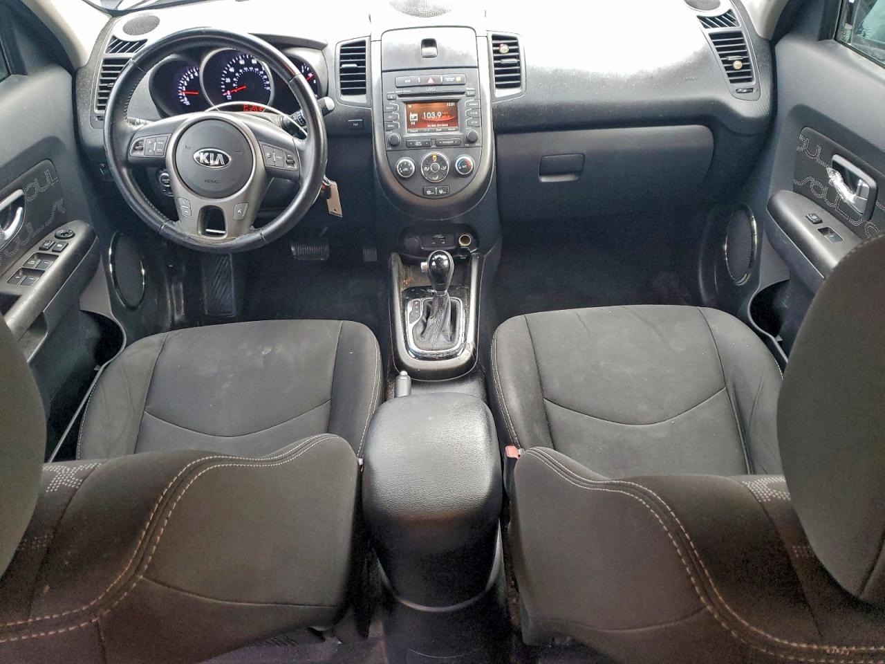2013 KIA SOUL + photo 8