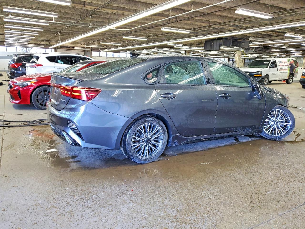 2024 KIA FORTE GT LINE photo 3