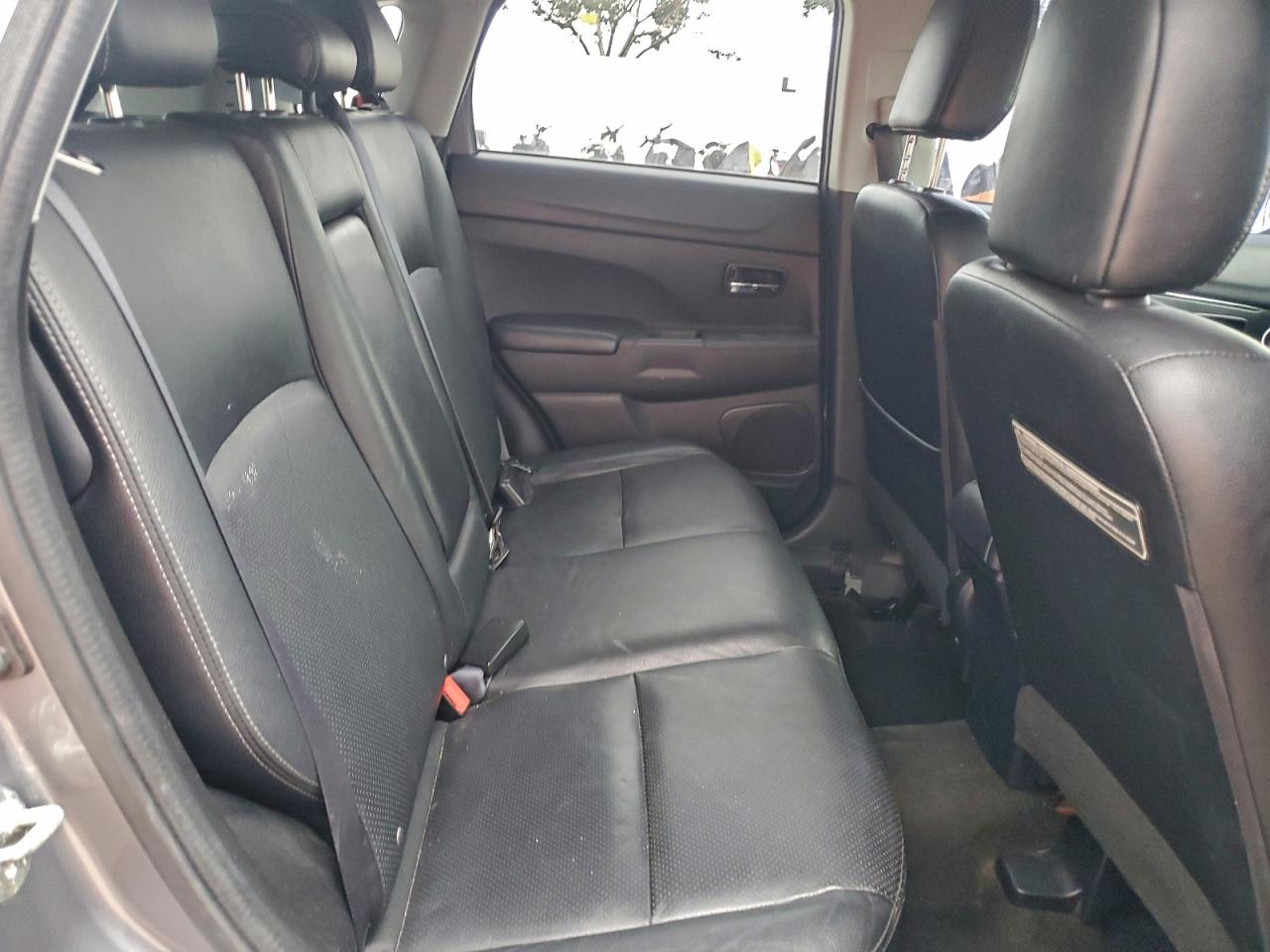 2017 MITSUBISHI OUTLANDER SPORT SEL photo 11