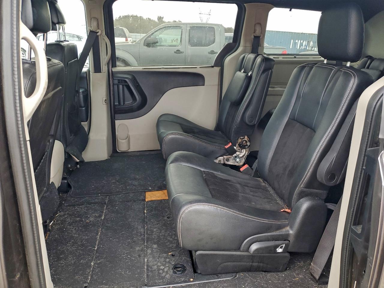 2015 DODGE GRAND CARAVAN SXT photo 11