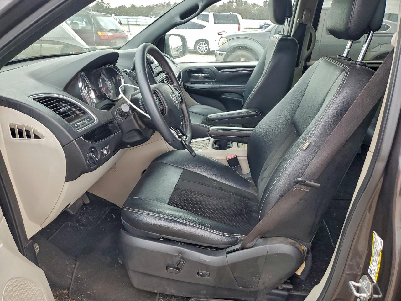 2015 DODGE GRAND CARAVAN SXT photo 7