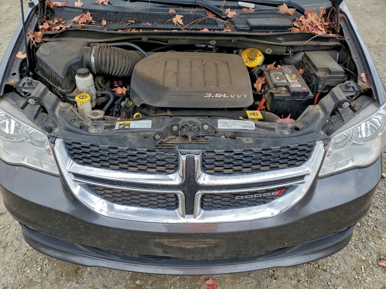 2015 DODGE GRAND CARAVAN SXT photo 12
