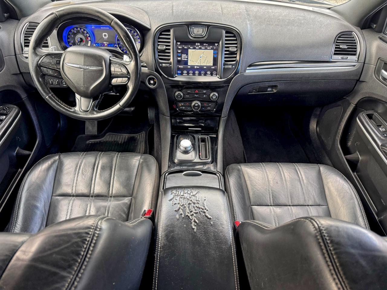 2019 CHRYSLER 300 S photo 9