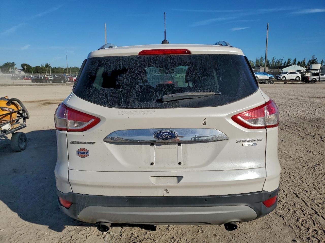 2016 FORD ESCAPE TITANIUM photo 6