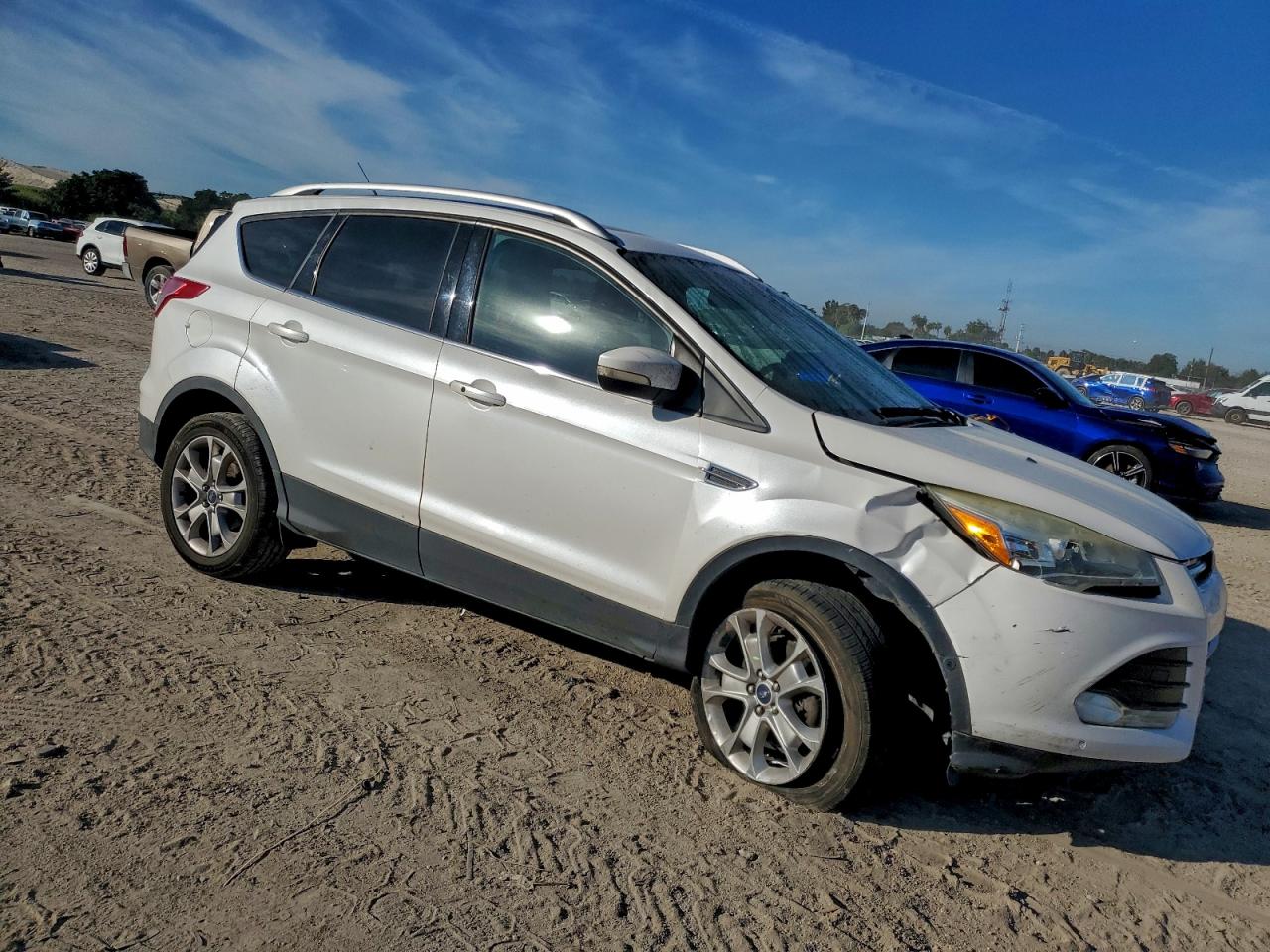 2016 FORD ESCAPE TITANIUM photo 4