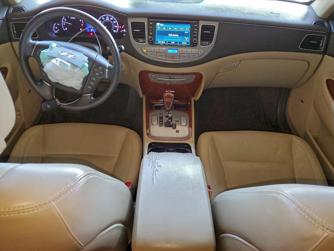 2013 HYUNDAI GENESIS 3.8L photo 8