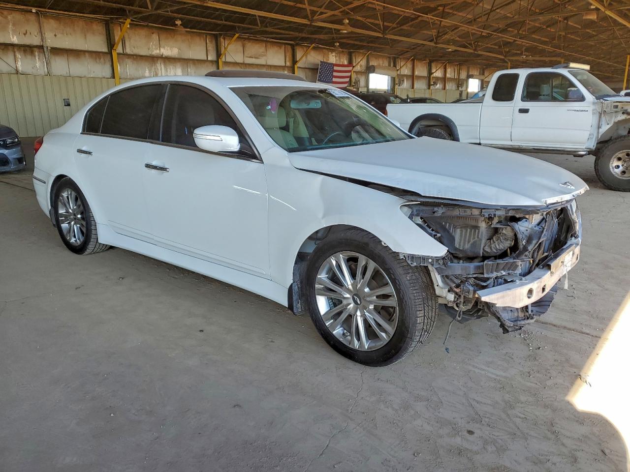 2013 HYUNDAI GENESIS 3.8L photo 4