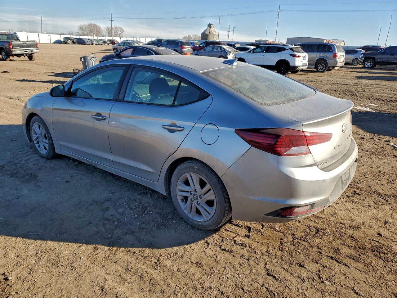 2020 HYUNDAI ELANTRA SEL photo 2