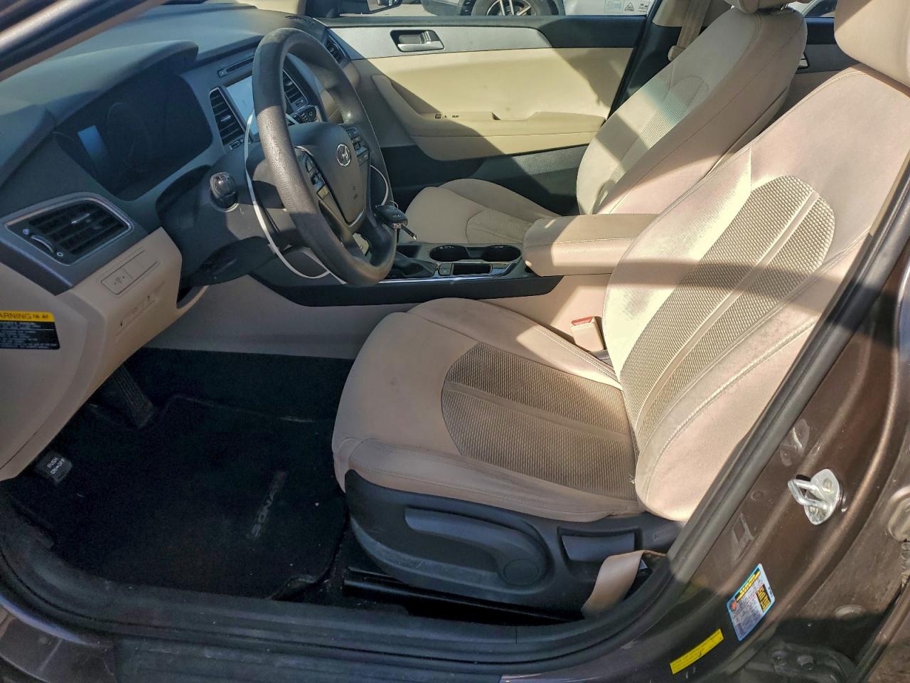 2017 HYUNDAI SONATA SE photo 7