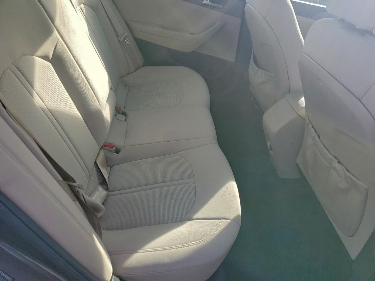 2017 HYUNDAI SONATA SE photo 10