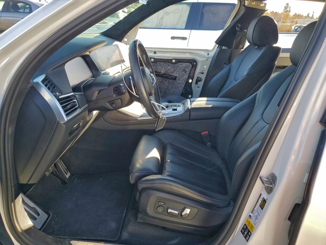 2022 BMW X7 XDRIVE40I photo 7