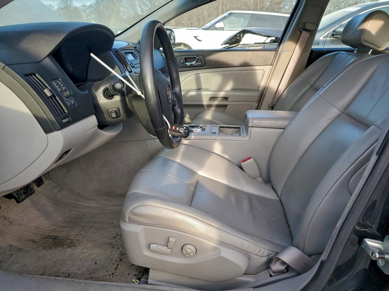 2005 CADILLAC STS photo 7