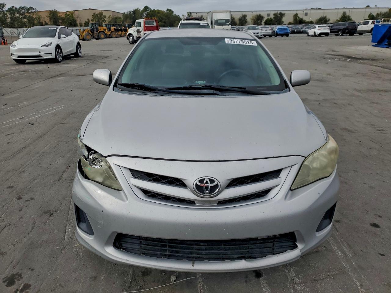 2013 TOYOTA COROLLA BASE photo 5