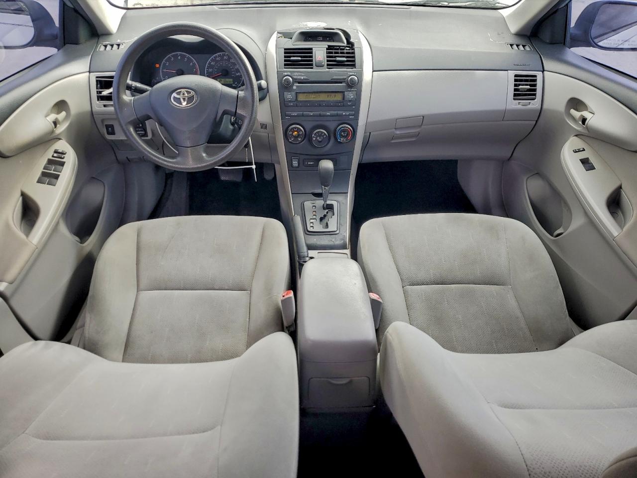 2013 TOYOTA COROLLA BASE photo 8