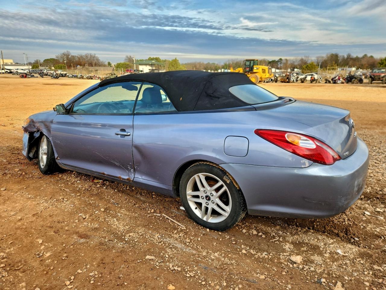 2005 TOYOTA CAMRY SOLARA SE photo 2