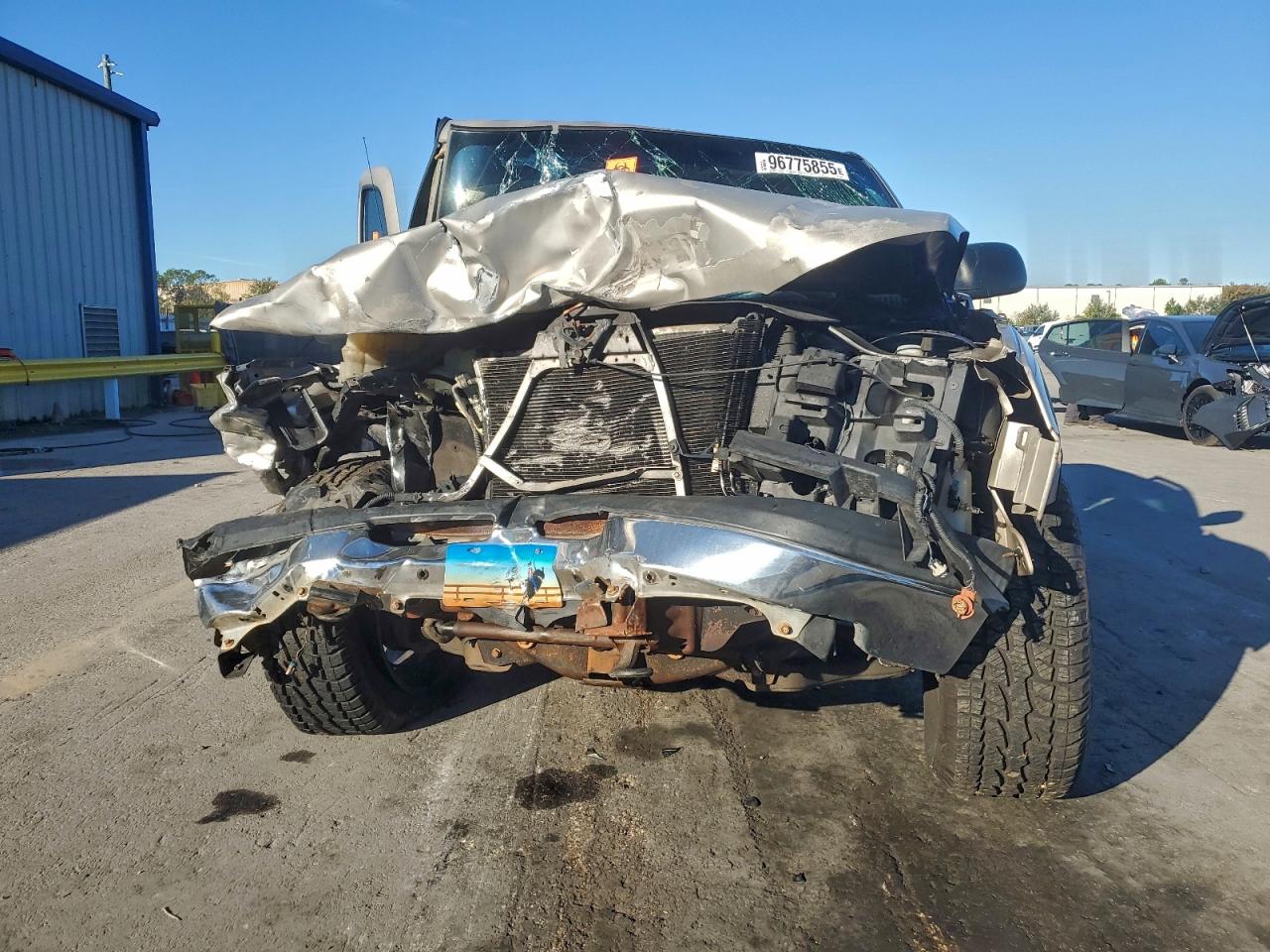 2004 CHEVROLET SILVERADO C1500 photo 5
