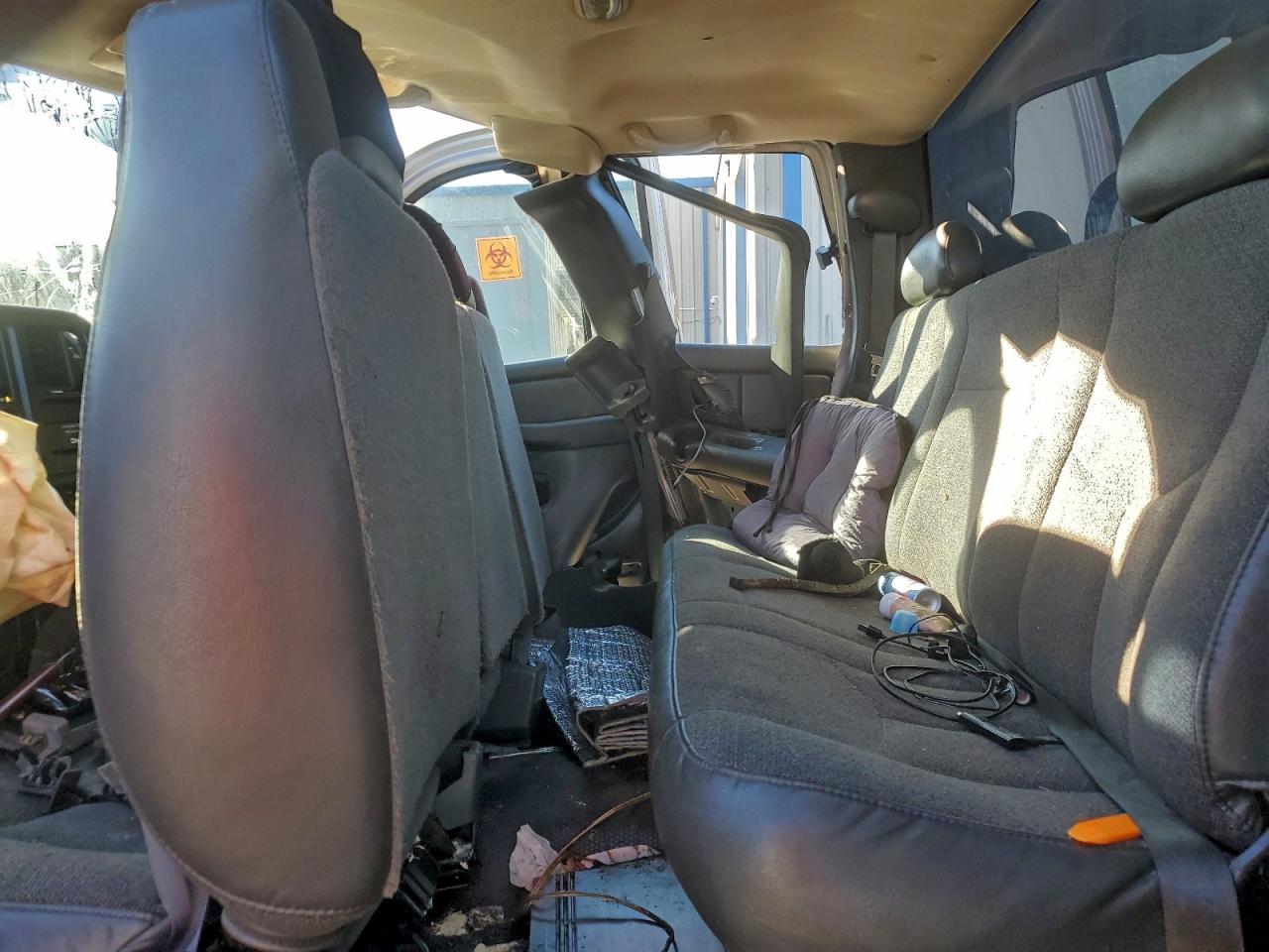 2004 CHEVROLET SILVERADO C1500 photo 10