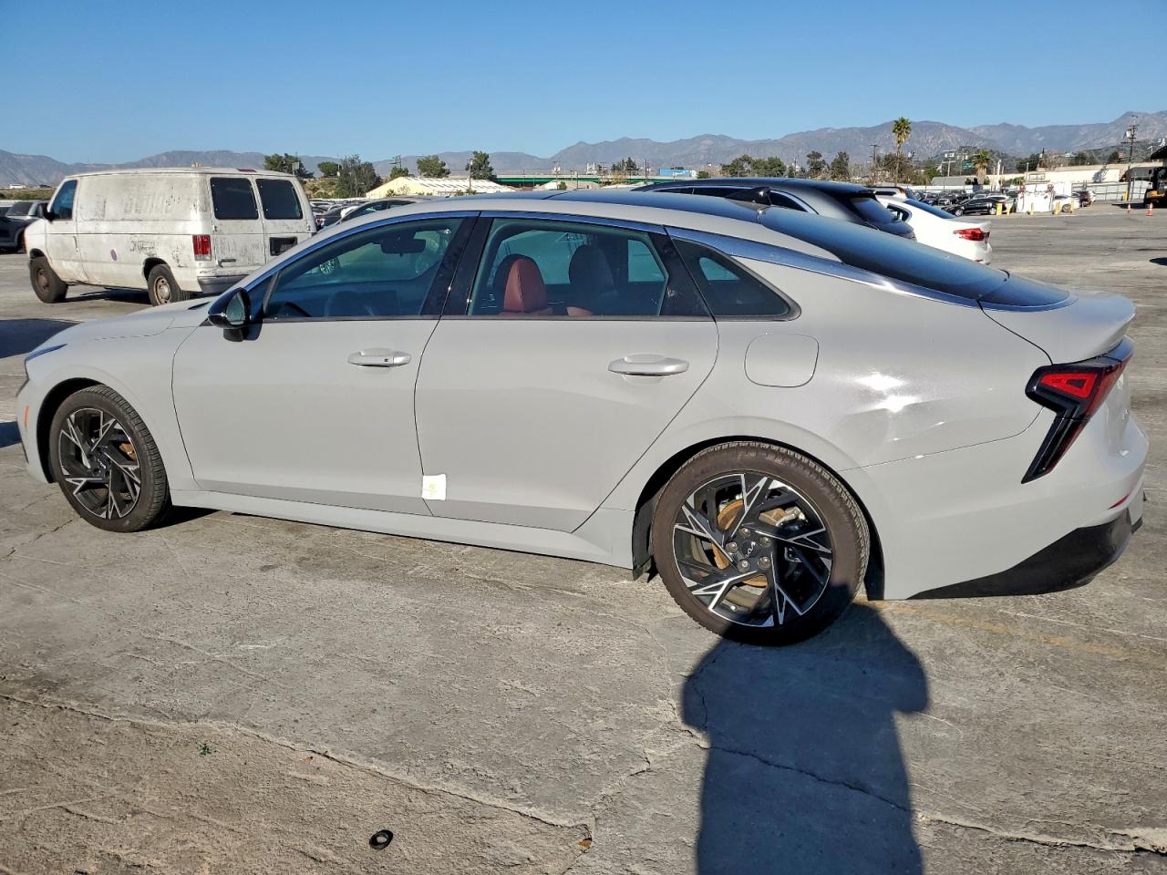 2025 KIA K5 GT LINE photo 2