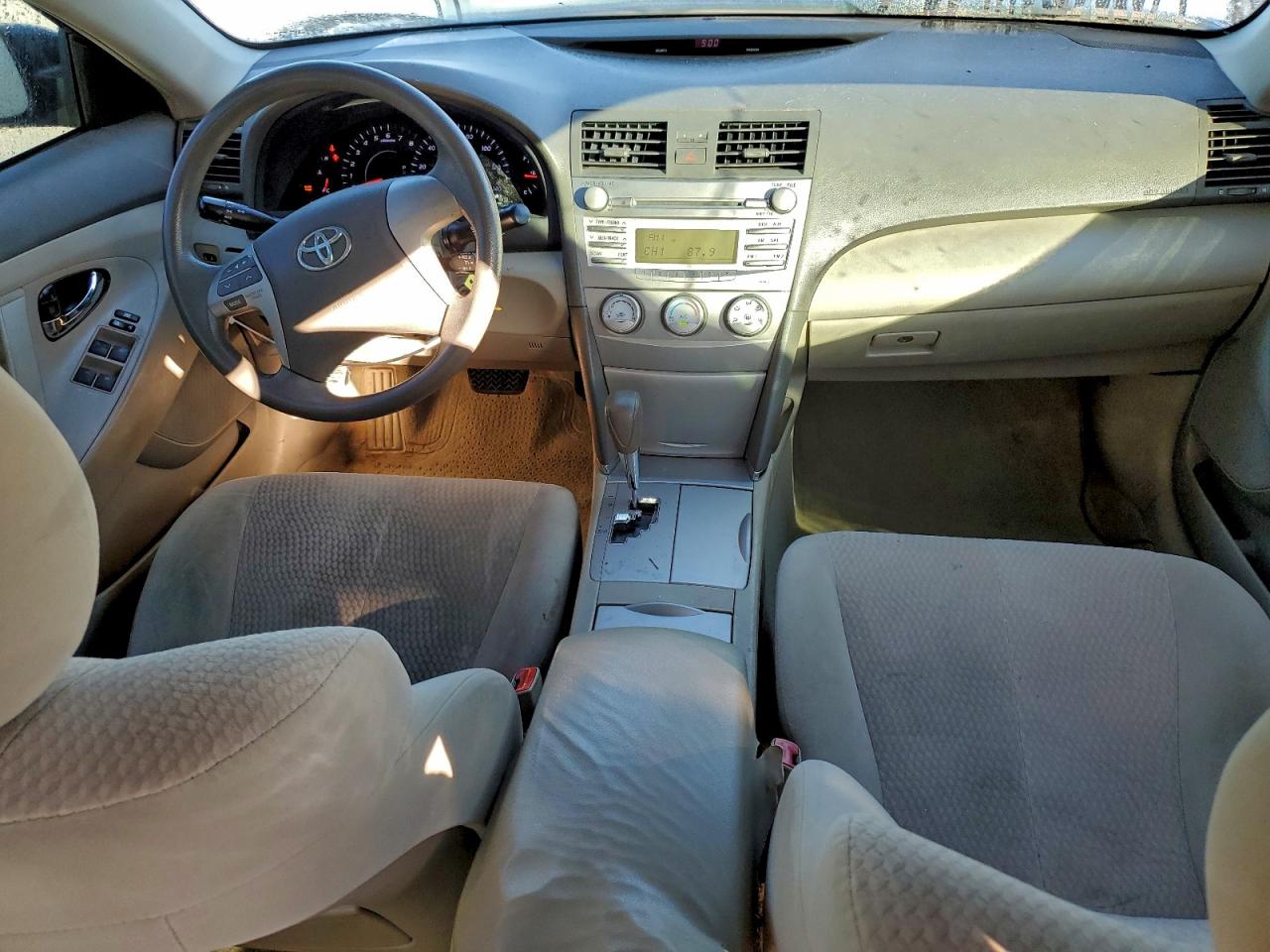2011 TOYOTA CAMRY BASE photo 8