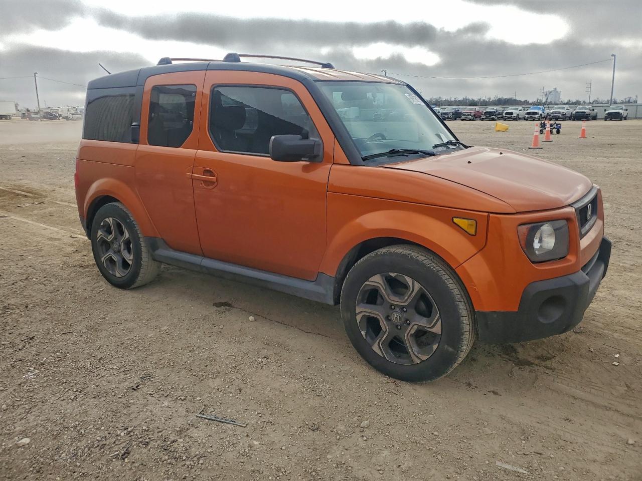 2006 HONDA ELEMENT EX photo 4