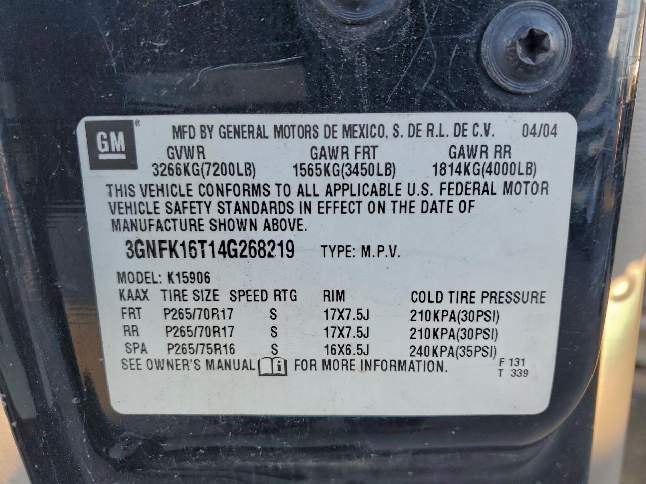 2004 CHEVROLET SUBURBAN K1500 photo 13