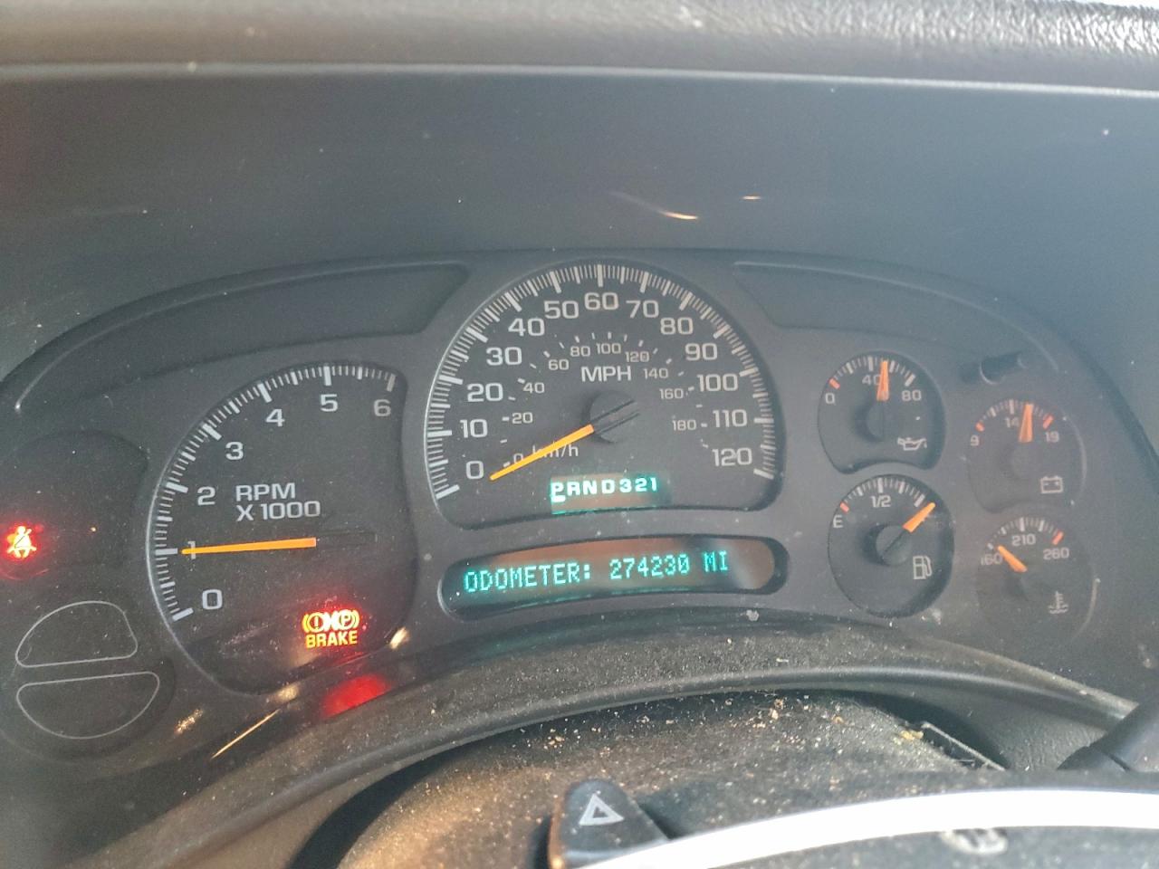2004 CHEVROLET SUBURBAN K1500 photo 9