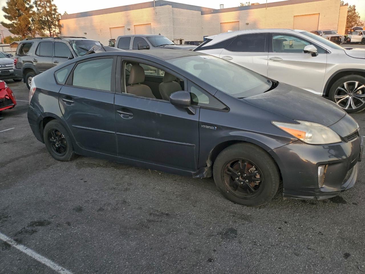 2012 TOYOTA PRIUS photo 4