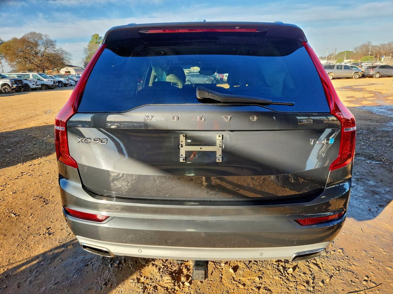 2017 VOLVO XC90 T6 photo 6