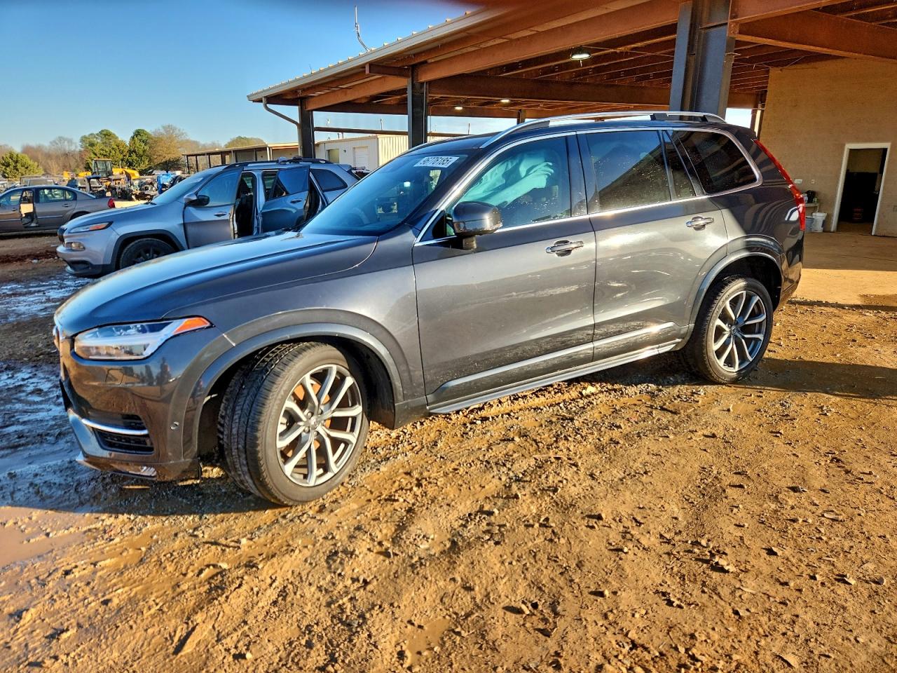2017 VOLVO XC90