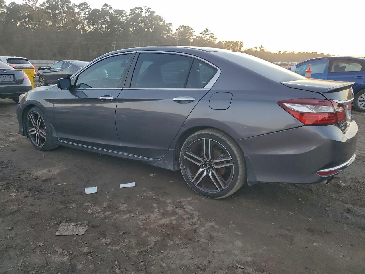 2017 HONDA ACCORD SPORT photo 2