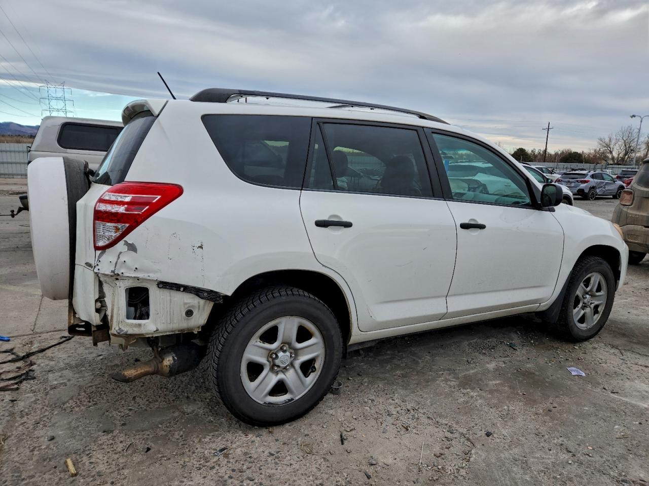 2010 TOYOTA RAV4 photo 3