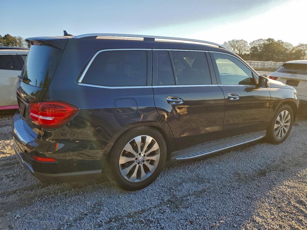 2017 MERCEDES-BENZ GLS 450 4MATIC photo 3