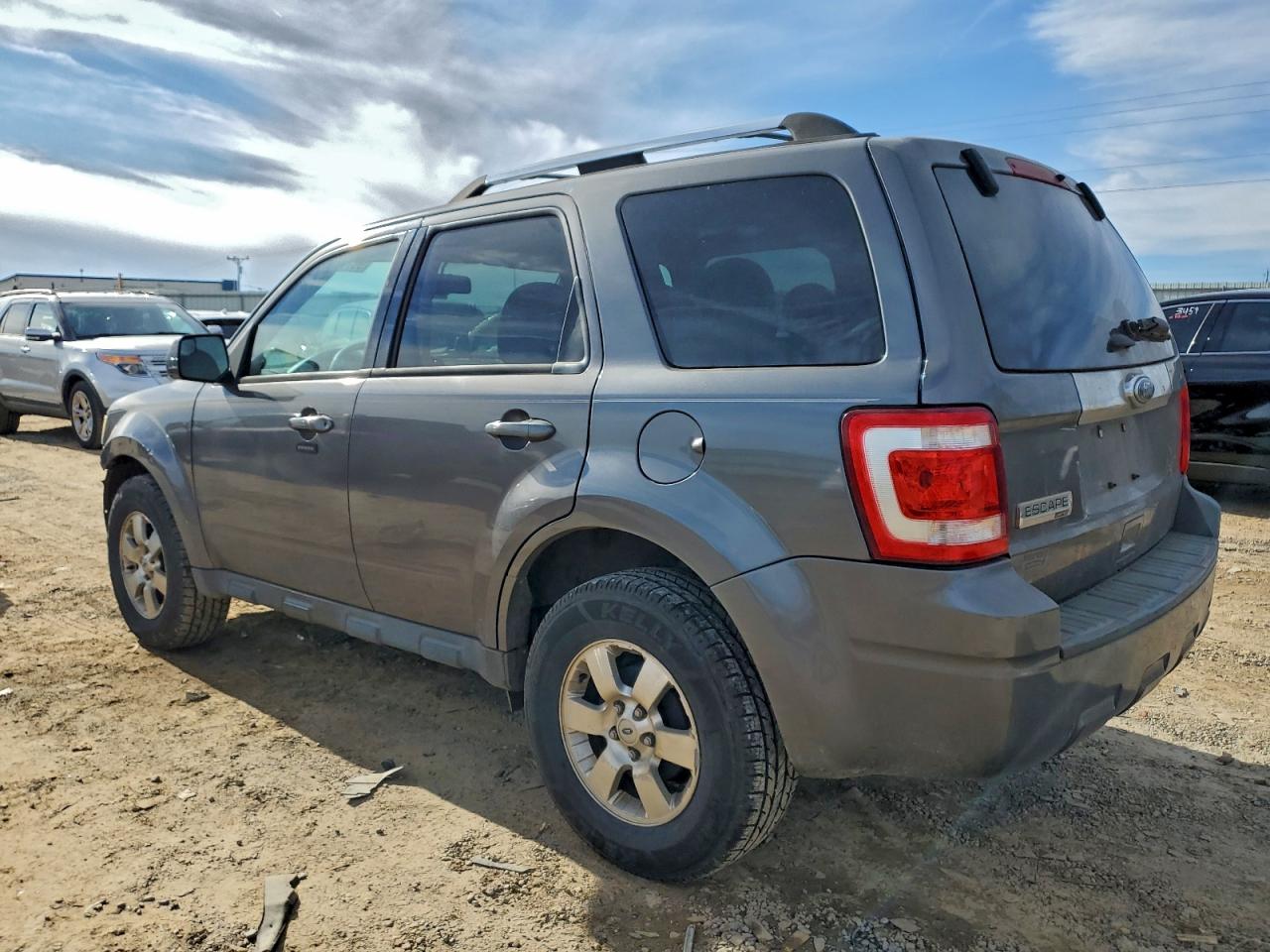 2011 FORD ESCAPE LIMITED photo 2