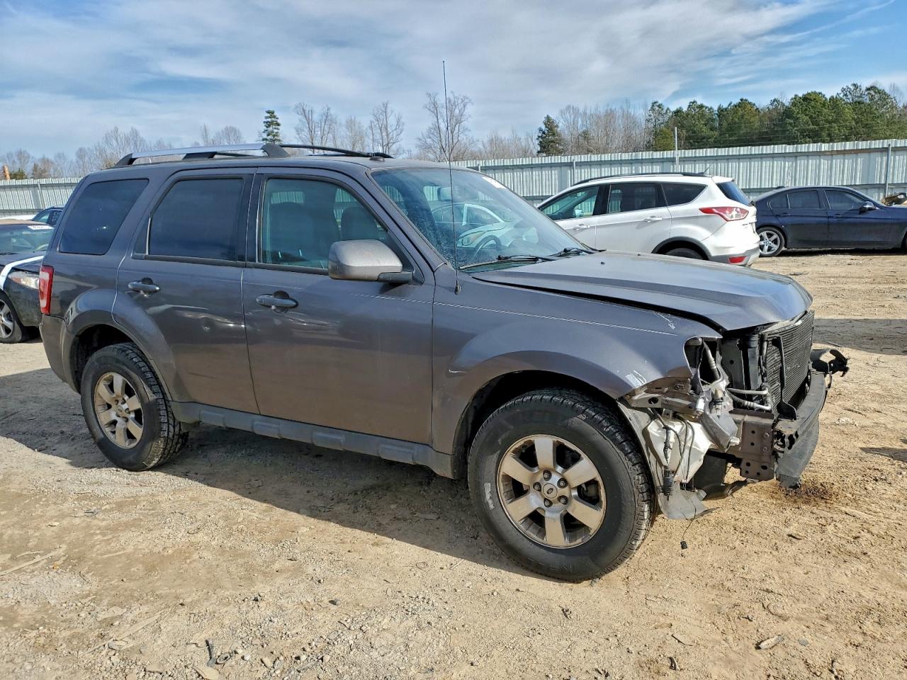 2011 FORD ESCAPE LIMITED photo 4