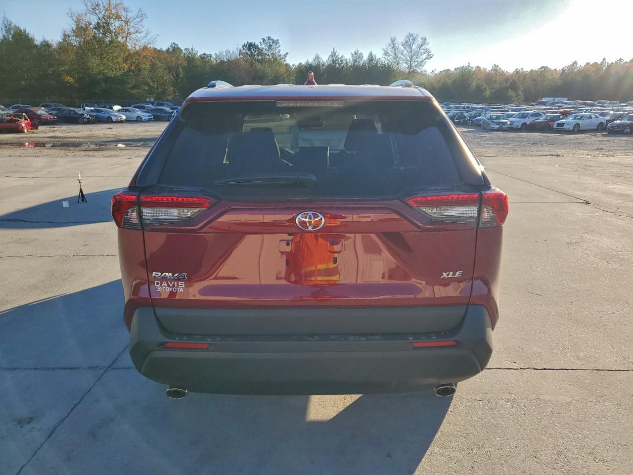 2025 TOYOTA RAV4 XLE photo 6
