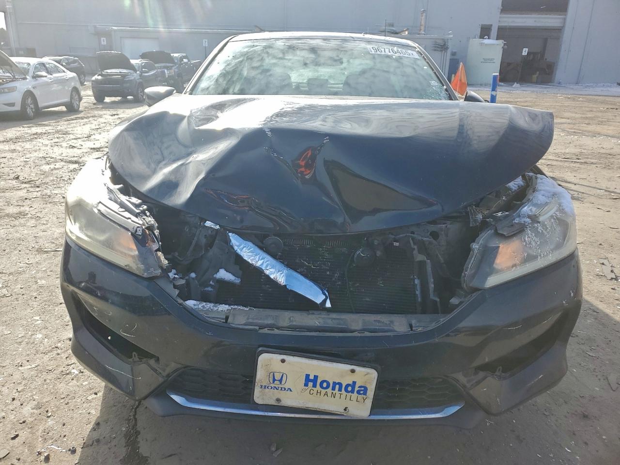 2016 HONDA ACCORD LX photo 5