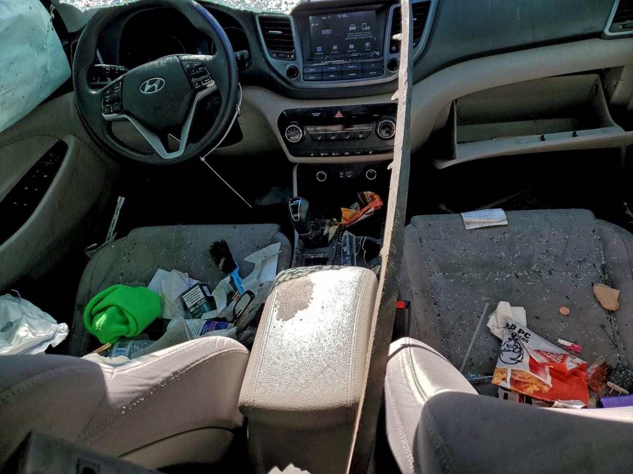 2018 HYUNDAI TUCSON SEL photo 8