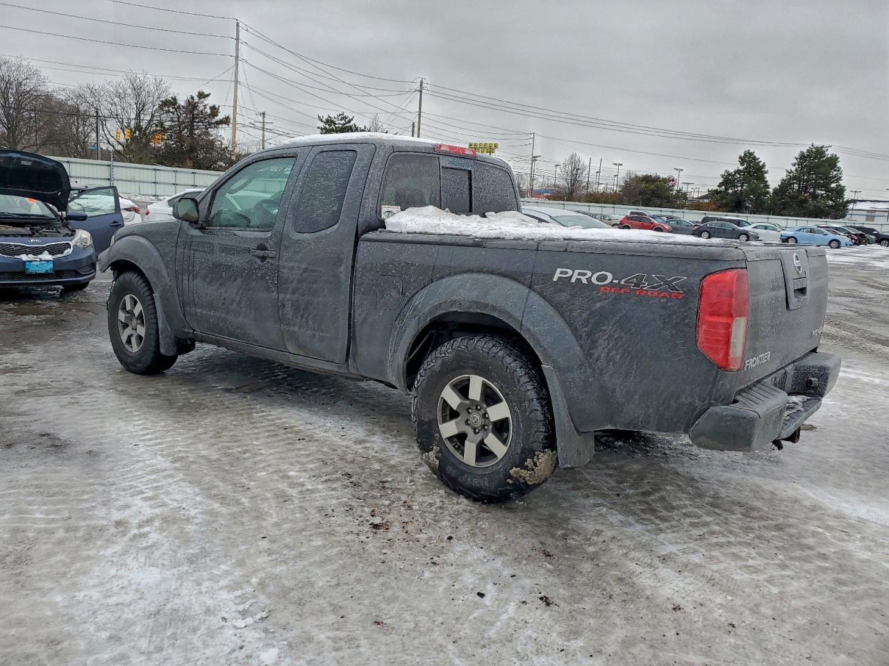 2010 NISSAN FRONTIER KING CAB SE photo 2