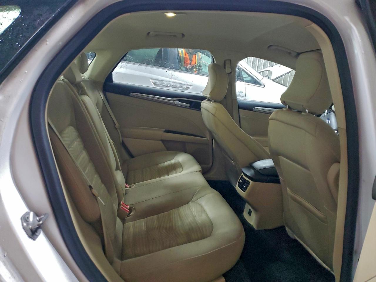 2016 FORD FUSION SE photo 19