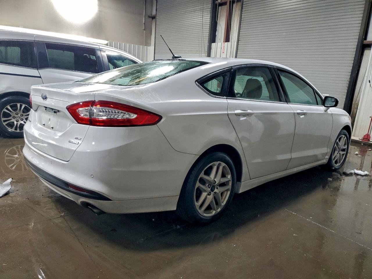 2016 FORD FUSION SE photo 5