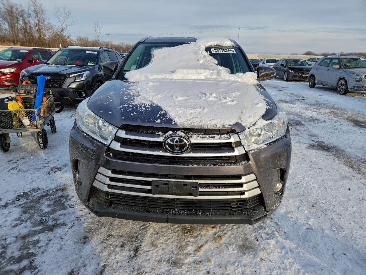 2018 TOYOTA HIGHLANDER SE photo 5
