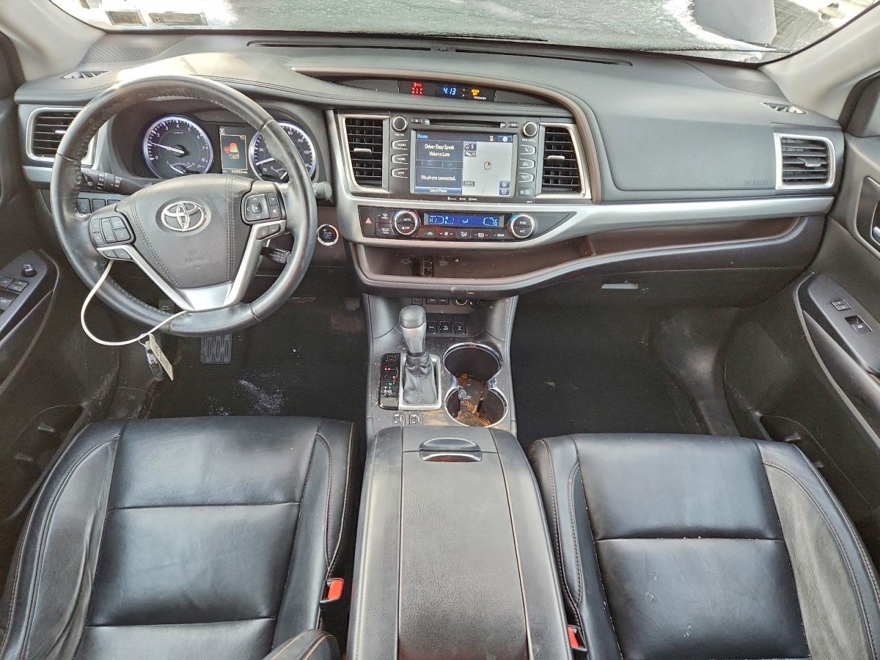 2018 TOYOTA HIGHLANDER SE photo 8